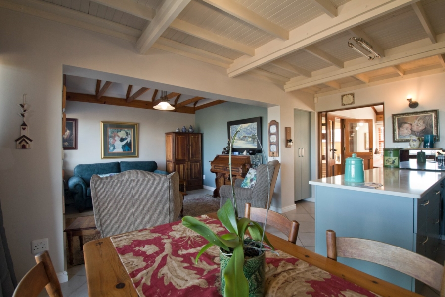 5 Bedroom Property for Sale in Outeniqua Strand Western Cape
